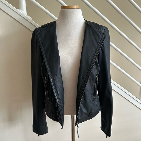 Joie Black Leather Short Round Neck Biker Asymmetric Zip Leather Jacket Sz Large - Picture 4 of 16